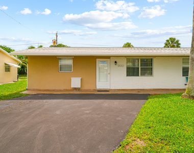 2722 Peer Lane - Photo Thumbnail 13