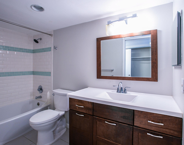 9441 Live Oak Place - Photo Thumbnail 10