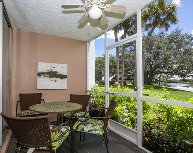 9441 Live Oak Place - Photo Thumbnail 6
