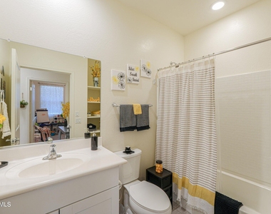 42320 W Morning Glory Way - Photo Thumbnail 15