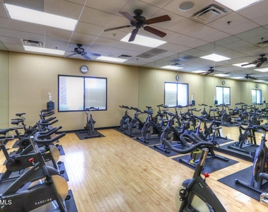 42320 W Morning Glory Way - Photo Thumbnail 35
