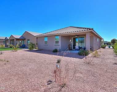 42320 W Morning Glory Way - Photo Thumbnail 27