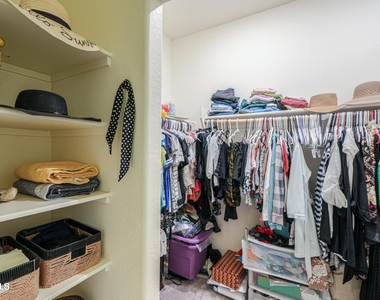 42320 W Morning Glory Way - Photo Thumbnail 21