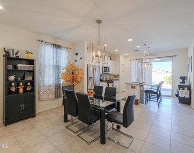 42320 W Morning Glory Way - Photo Thumbnail 6