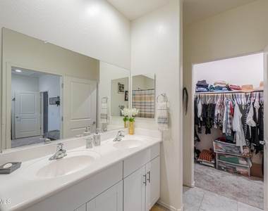 42320 W Morning Glory Way - Photo Thumbnail 19