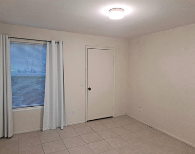 1845 Palm Cove Boulevard - Photo Thumbnail 9