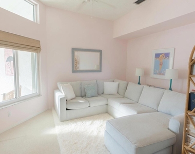 6231 Se Ames Way - Photo Thumbnail 10