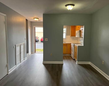 20 Sw 108th Avenue - Photo Thumbnail 1
