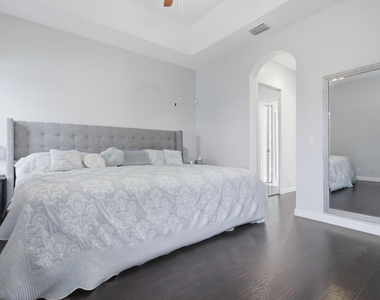 12290 Nw 77th Manor Nw - Photo Thumbnail 12