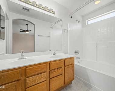3311 E San Angelo Avenue - Photo Thumbnail 15