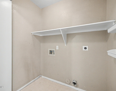 3311 E San Angelo Avenue - Photo Thumbnail 21