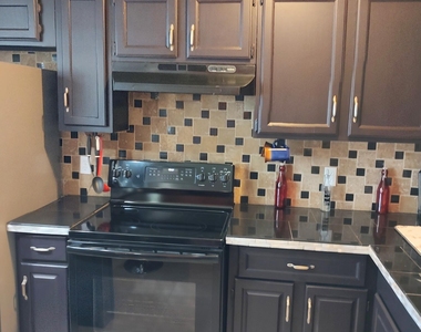 317 S Stapley Drive - Photo Thumbnail 8