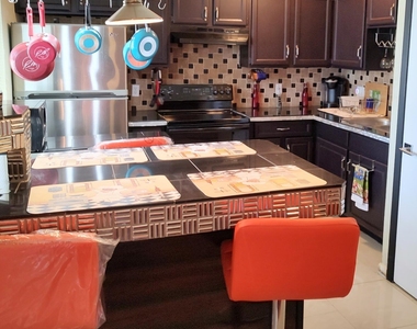 317 S Stapley Drive - Photo Thumbnail 4