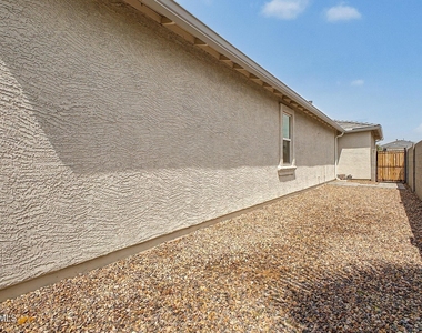 18363 W Whispering Wind Drive - Photo Thumbnail 27