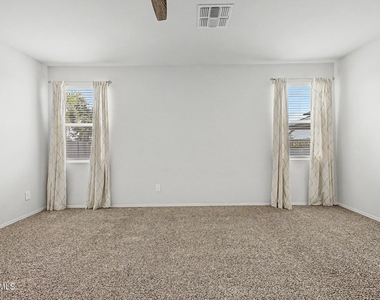 18363 W Whispering Wind Drive - Photo Thumbnail 11
