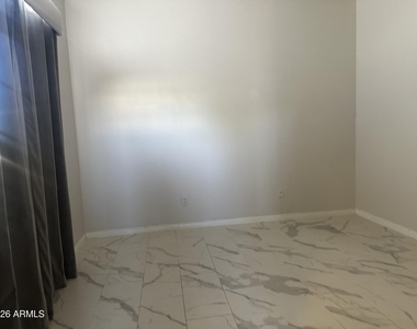 13172 N 88th Place - Photo Thumbnail 33