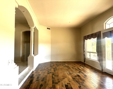 13172 N 88th Place - Photo Thumbnail 12