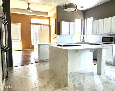 13172 N 88th Place - Photo Thumbnail 18