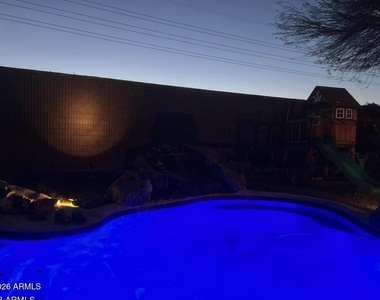 13172 N 88th Place - Photo Thumbnail 5