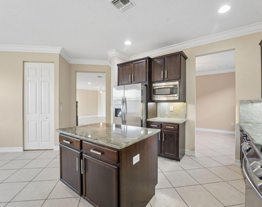 8256 Savara Streams Lane - Photo Thumbnail 12