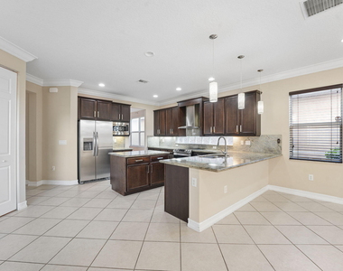 8256 Savara Streams Lane - Photo Thumbnail 14