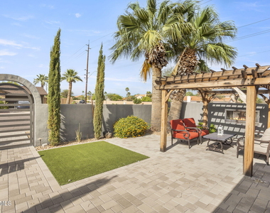 3141 E Sierra Street - Photo Thumbnail 8