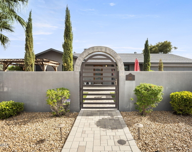 3141 E Sierra Street - Photo Thumbnail 3