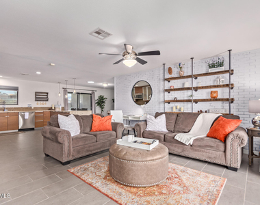 3141 E Sierra Street - Photo Thumbnail 12