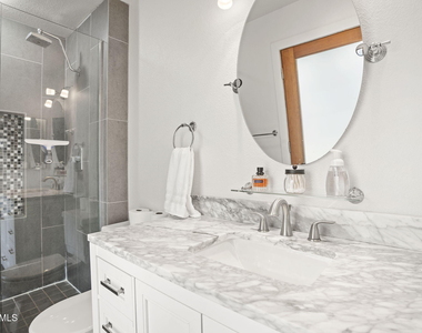 3141 E Sierra Street - Photo Thumbnail 24