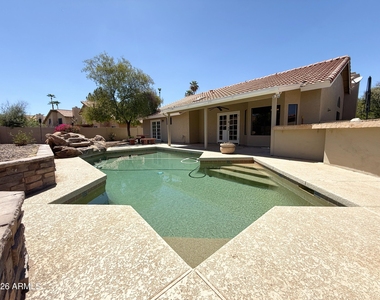 1211 E Drake Drive - Photo Thumbnail 27