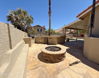 1211 E Drake Drive - Photo Thumbnail 28