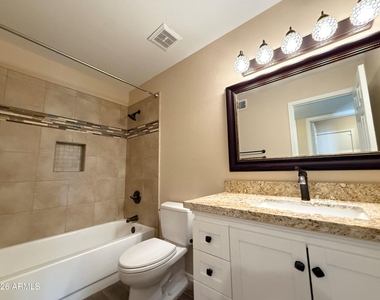 1211 E Drake Drive - Photo Thumbnail 22
