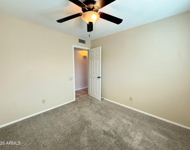 1211 E Drake Drive - Photo Thumbnail 19