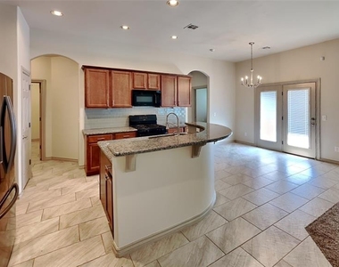 9416 Nw 91st Circle - Photo Thumbnail 3