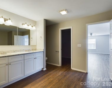 12621 Dervish Lane - Photo Thumbnail 21