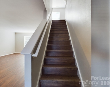 12621 Dervish Lane - Photo Thumbnail 14