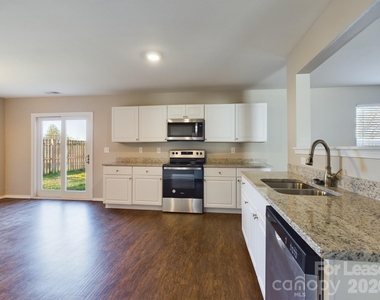 12621 Dervish Lane - Photo Thumbnail 6