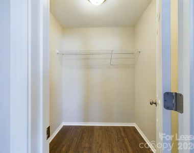 12621 Dervish Lane - Photo Thumbnail 31