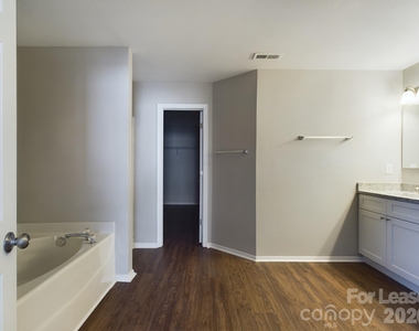 12621 Dervish Lane - Photo Thumbnail 25