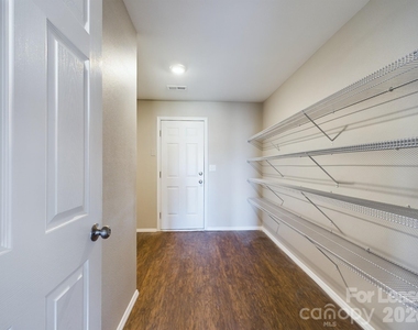 12621 Dervish Lane - Photo Thumbnail 11