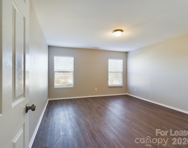 12621 Dervish Lane - Photo Thumbnail 30