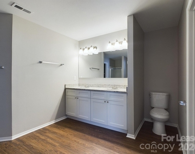 12621 Dervish Lane - Photo Thumbnail 24