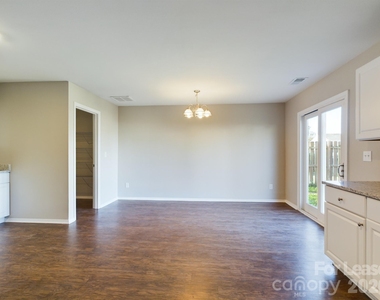 12621 Dervish Lane - Photo Thumbnail 17