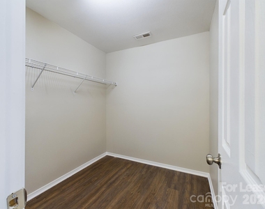 12621 Dervish Lane - Photo Thumbnail 33