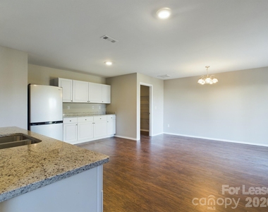 12621 Dervish Lane - Photo Thumbnail 7