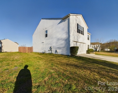 12621 Dervish Lane - Photo Thumbnail 4
