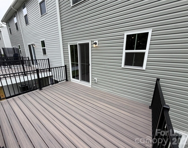 5945 Granbury Drive - Photo Thumbnail 9