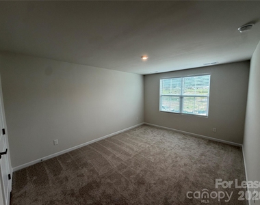 5945 Granbury Drive - Photo Thumbnail 11