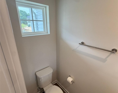 5945 Granbury Drive - Photo Thumbnail 10