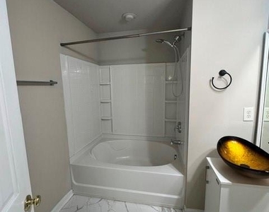 2536 Bardwell Avenue Nw - Photo Thumbnail 16
